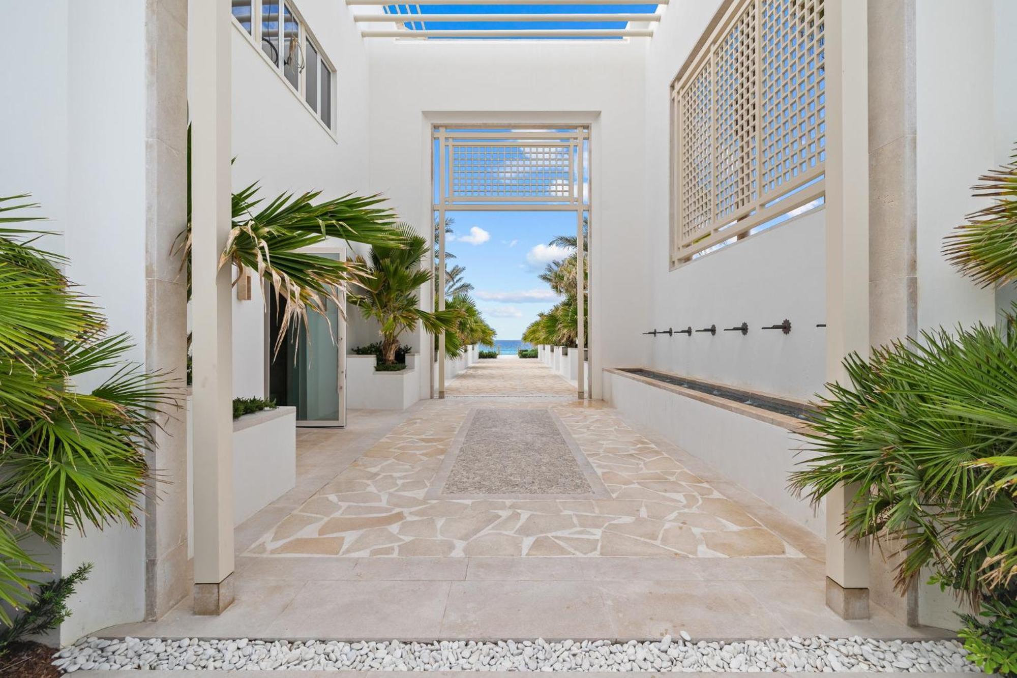 Kaiya Beach Resort Inlet Beach Exterior foto